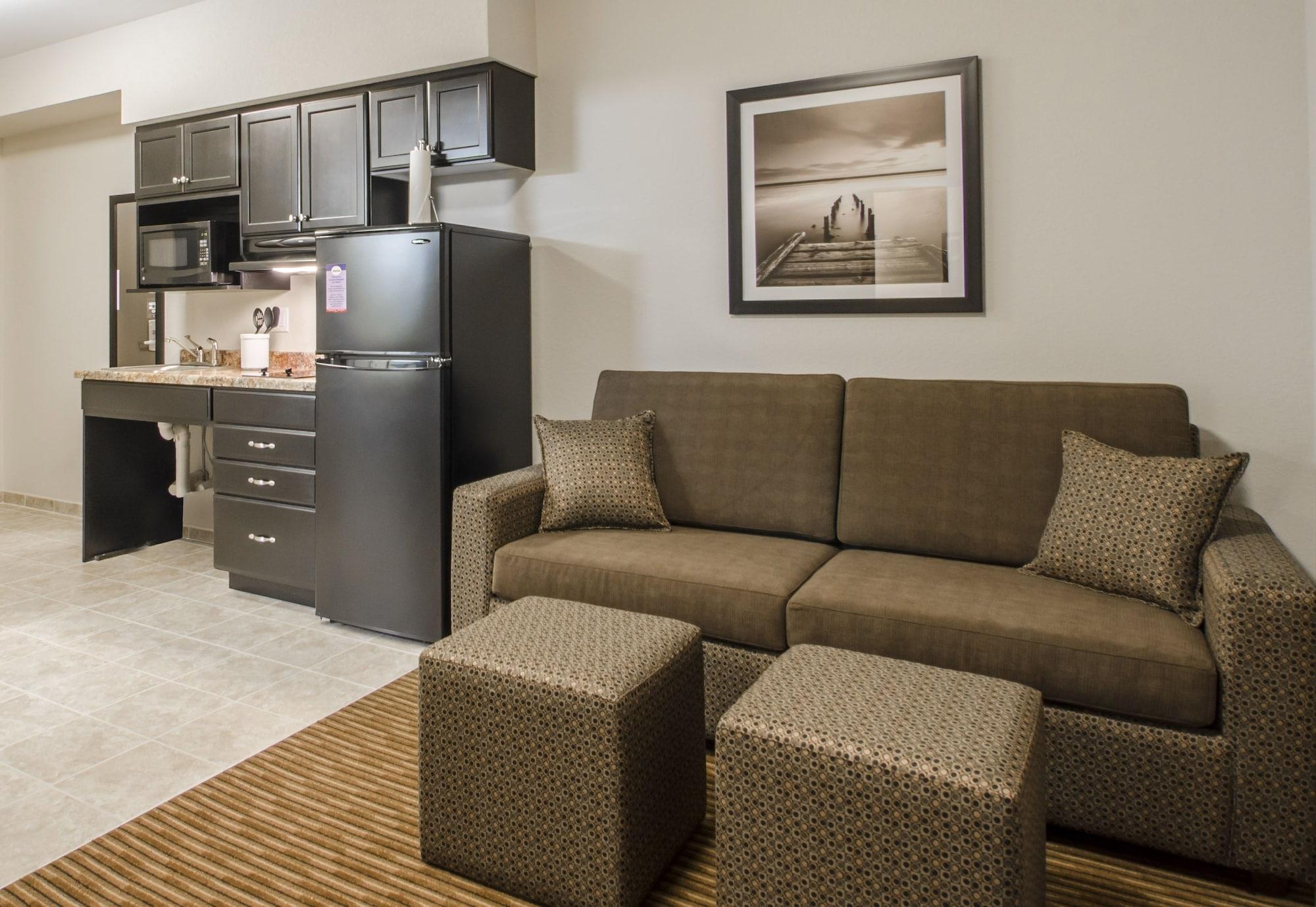 Quality Inn & Suites Estevan Esterno foto