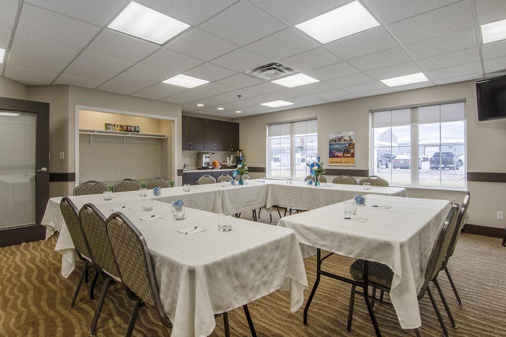 Quality Inn & Suites Estevan Esterno foto