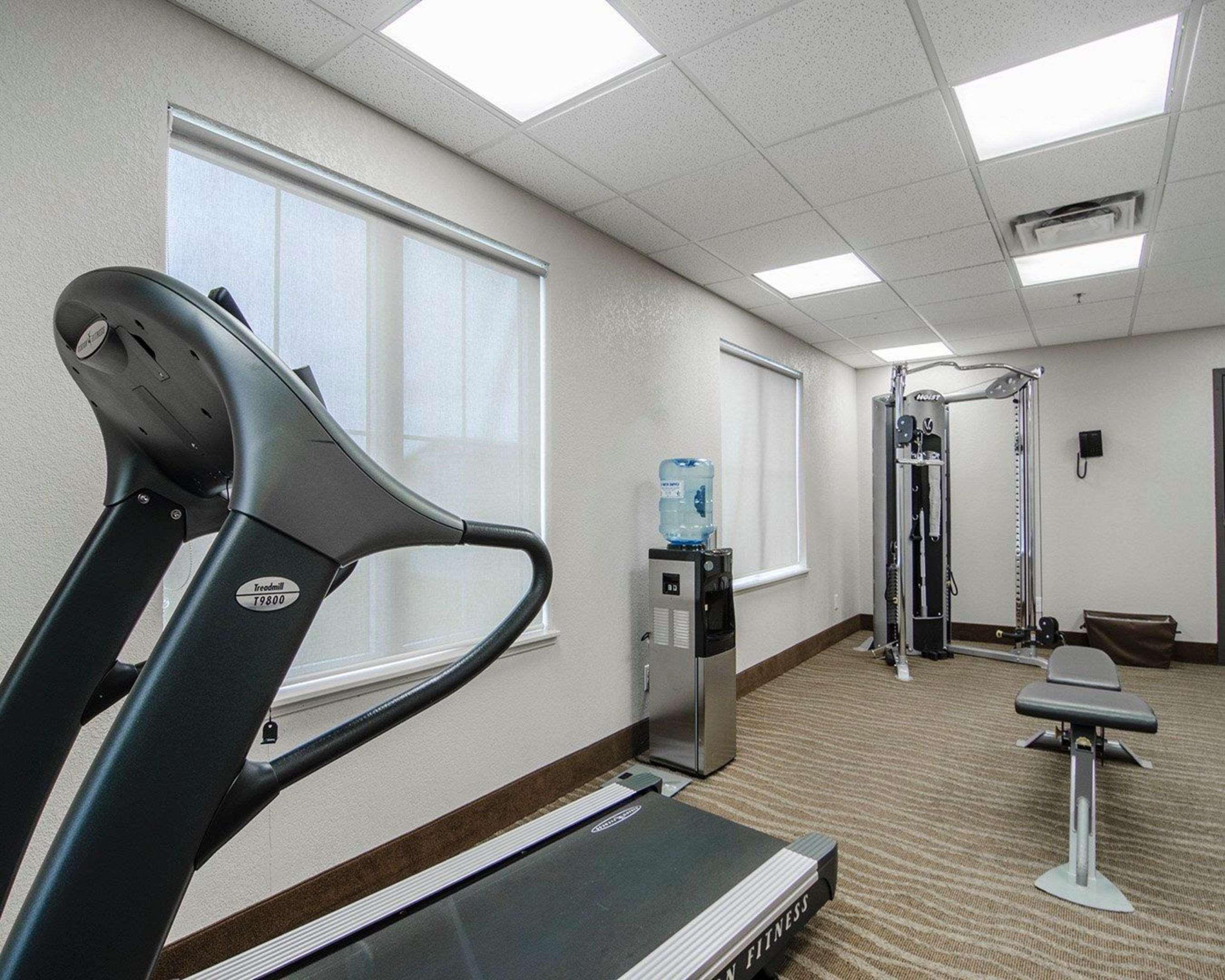 Quality Inn & Suites Estevan Esterno foto