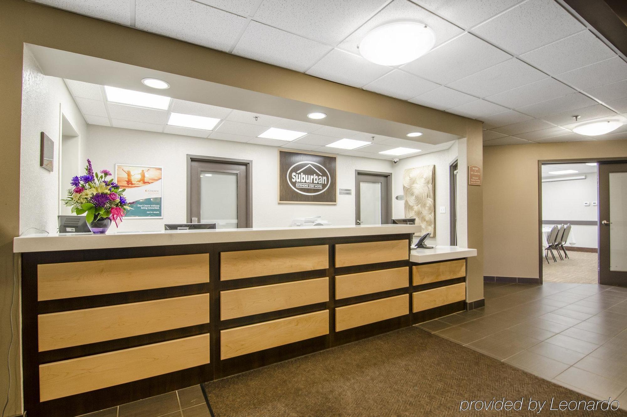 Quality Inn & Suites Estevan Esterno foto
