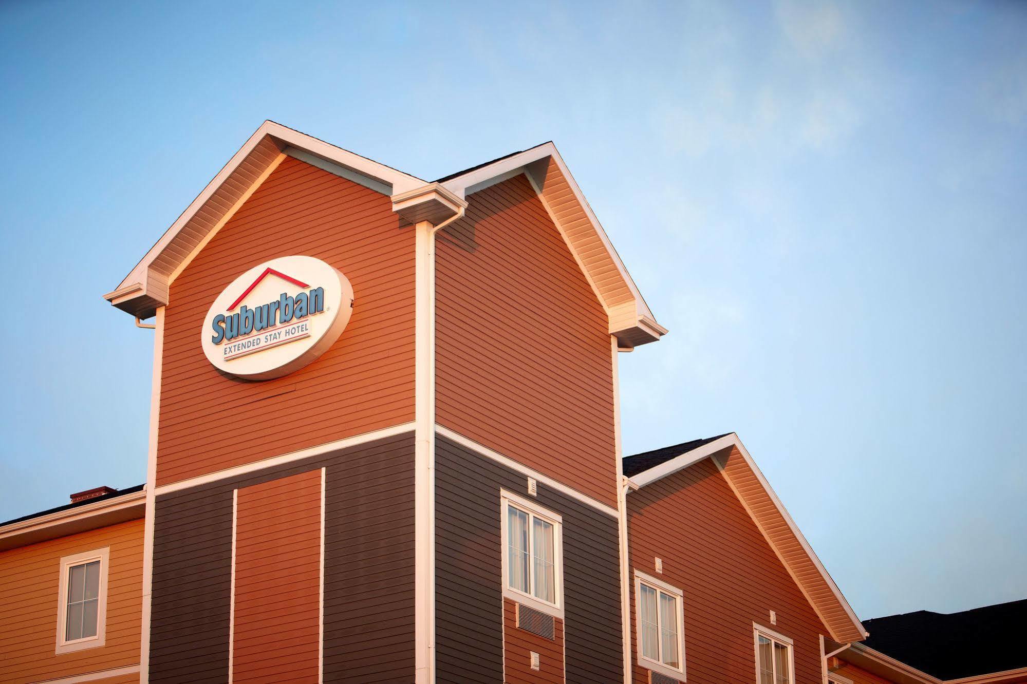 Quality Inn & Suites Estevan Esterno foto