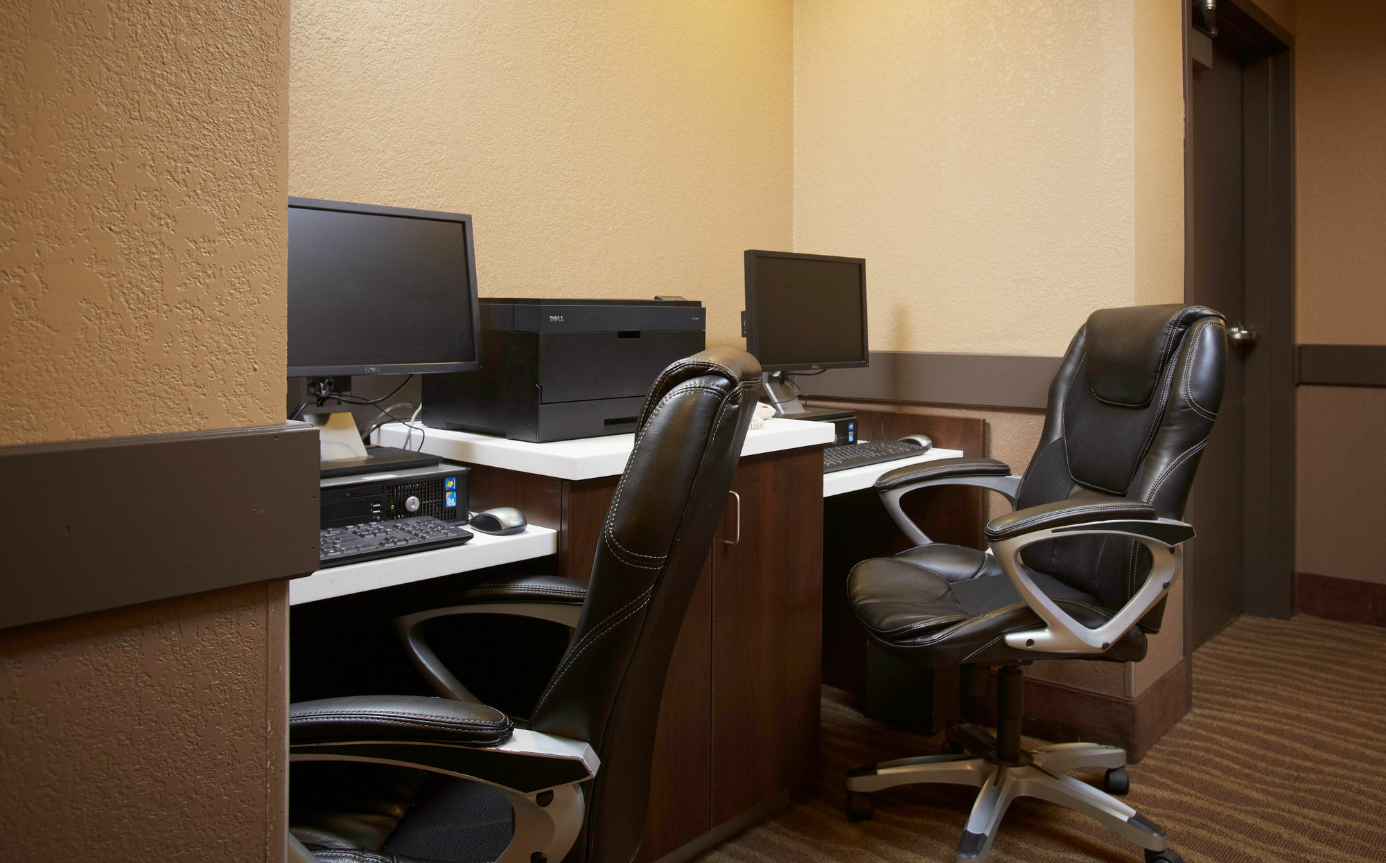 Quality Inn & Suites Estevan Esterno foto